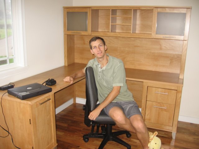 officedeskisdone.jpg
